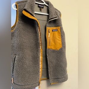 XL Patagonia Classic Retro-X vest